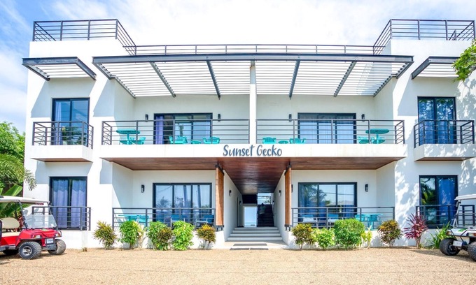 Placentia Condominio | Oceanfront Sunset Gecko Condo - Second Floor 2B