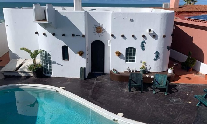 Primo Tapia Villa | Oceanfront Villa - Birthdays, Weddings & Events. Private pool, jacuzzi & Chef