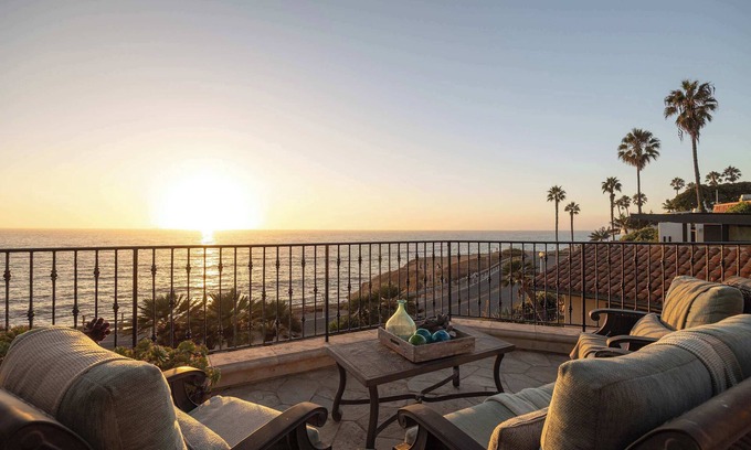 Sunset Cliffs Casa | Oceanfront Luxury Home Sunset Views