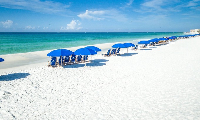 Holiday Isle Condominio | Oceania 207 3 Bedroom Condo by RedAwning
