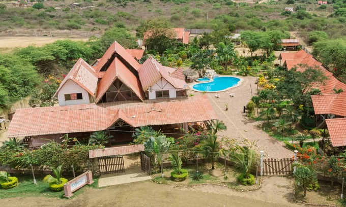 Puerto López Hotel | Oceanic Hosteria y Restaurante