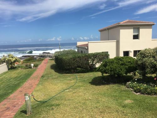 Hermanus Casa | Oceans Edge - Hermanus Beach Club
