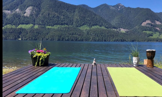 Port Alice Casa | Oceanside Beach Retreat surrounded by nature's beauty.