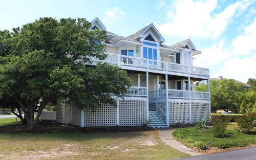 Corolla Light Casa | Oceanside, Pool table, Priv Pool, Hot Tub, Community Amenities, 1, Ship's Chandler