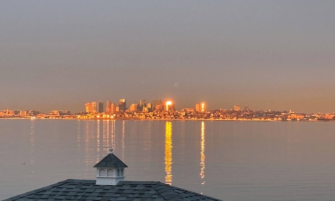 Nahant Casa | Oceanside quiet getaway close to Boston