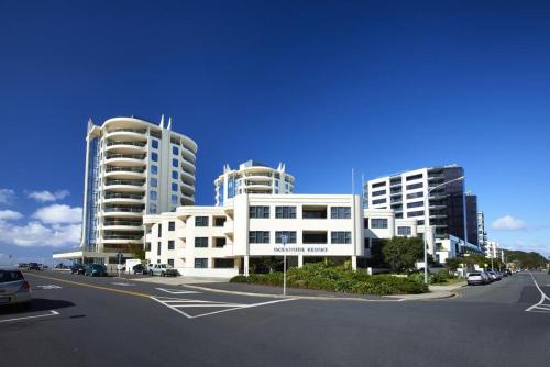 Mount Maunganui Apartamento | Oceanside Resort Internal Ground Floor Studio Unit Privately Owned in Mt Maunganui No External window or Air Conditioning
