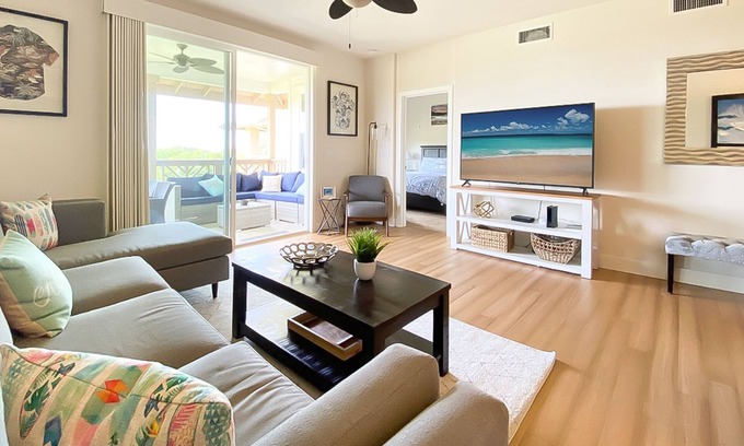 Poipu Condominio | Oceanview Condo w/Athletic Club Access, Shared Pool, Hot Tub, Free WiFi, & A/C