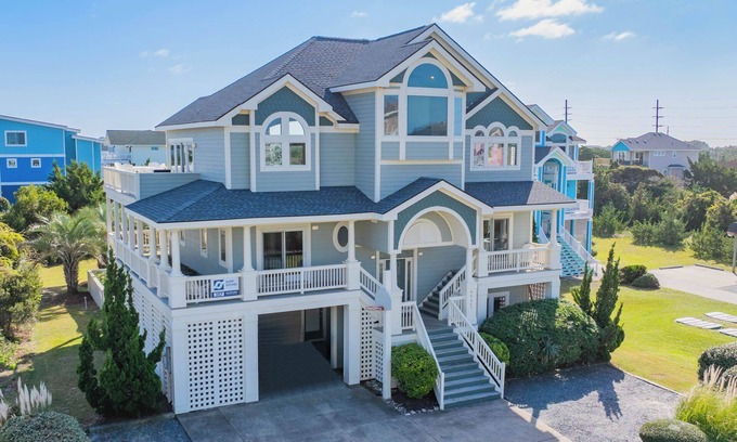Ocean Isle Estates Casa | Destino de relajación! Vista al mar en Avon-Pool, Jacuzzi, Sala de juegos, Se admiten perros