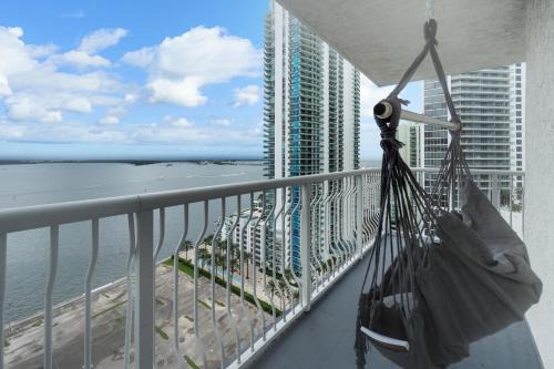 Brickell Apartamento | Oceanview Haven Spacious Inviting for 8 Guests