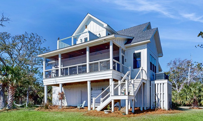 Edisto Island Casa | Oceanview home in Edisto Beach, fire pit, & well-equipped kitchen