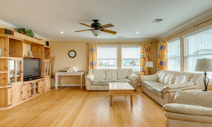 Pointe San Luis Casa | Oceanview home w/ balcony, spacious deck, patio, & walk to beach - dogs ok