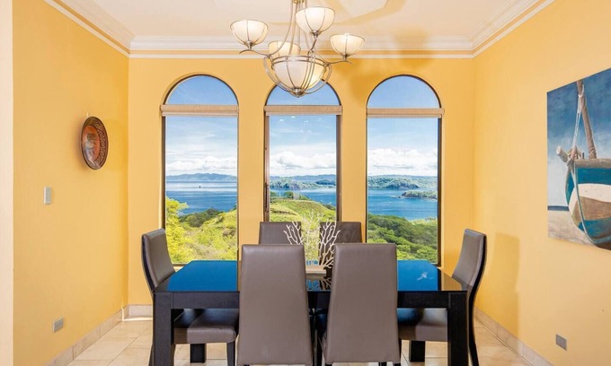 Playa Hermosa Condominio | Beautiful Ocean View Penthouse 2 bedroom 2.5 bathroom - Casa Q