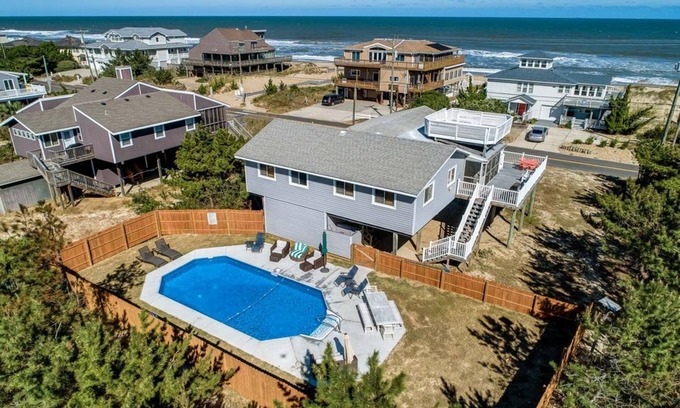 Sandbridge Casa | OceanView/pool/petsOK,beach100 ft, /upper deck, 5Bed2.5BA