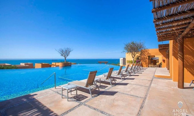 La Paz Casa | 2-Story Oceanview Home | Golf Cart | Puerta Cortes