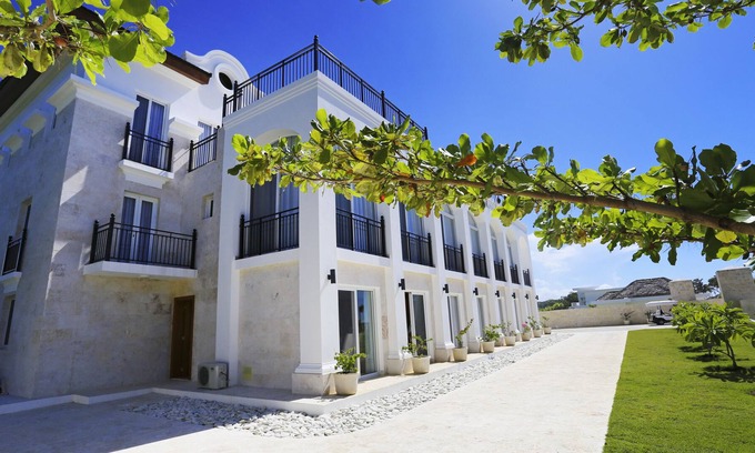 Playa Chiquita Apartamento | Oceanview two-bedroom apartment