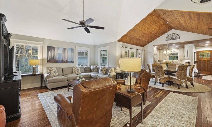 Vanderhorst Plantation Casa | Oceanwoods Kiawah West Beach 3BR Home, Seconds to Beach or Park! Great Location!