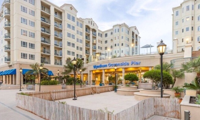 Townsite Complejo | Oceonside Pier Resort by Wyndham 2 Bdrm