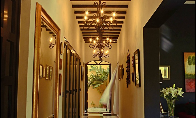 Centro Cama Y Desayuno | Ochenta Y Dos an urban bed & breakfast