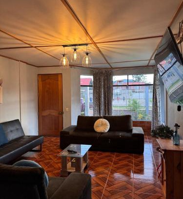 Oxapampa Casa | Ocsha Wasi Centrally located house with garden and grill
