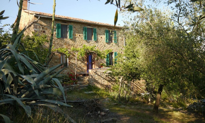 Caldana Otro | Ökohof en el antiguo olivar cerca del mar, hermosa vista, pozos de baño