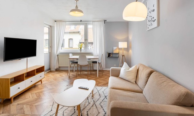 Braunschweig City Center Apartamento | #OEL31 bright 2 room apartment with balcony in the Magniviertel
