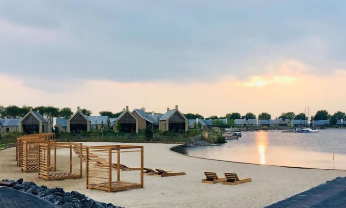 Tholen Casa | Oesterdam Resort by Interhome
