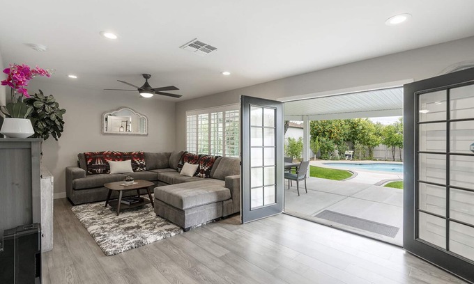 Encanto Casa | ❤️of PHX Heated Pool Chef's Kitchen Fast WiFi