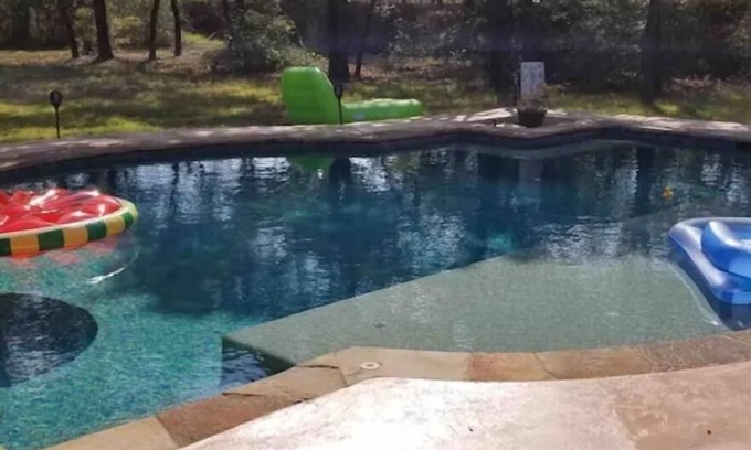 Wyldwood Casa | Pool House Retreat entre Austin y Bastrop, cerca de COTA y Hyatt Lost Pines.