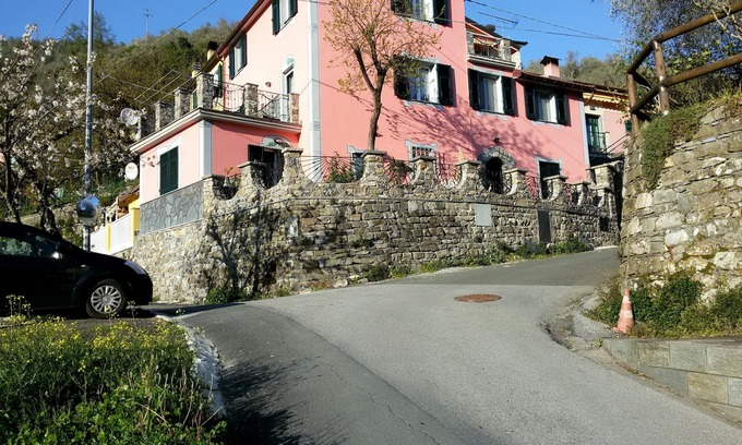 Conscenti Apartamento | Romántica villa de campo en las verdes colinas entre Portofino y las 5 Terre