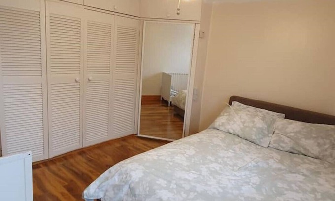 Fieldway Casa | offering cheerfull and spacious rooms through this 3 bedroom semi detached house