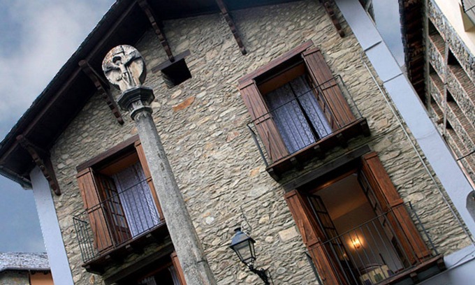 Esterri D'Aneu Casa | Casa rural Oficial
