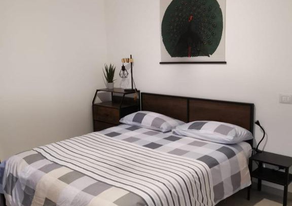 Quartiere XXVII Primavalle Apartamento | OFFICINALE Rome Apartment, Pineta Sacchetti
