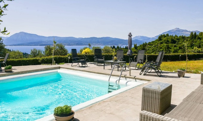 Drepano Apartamento | Oka Aqua Paradise - Panoramic Seaview with Pool