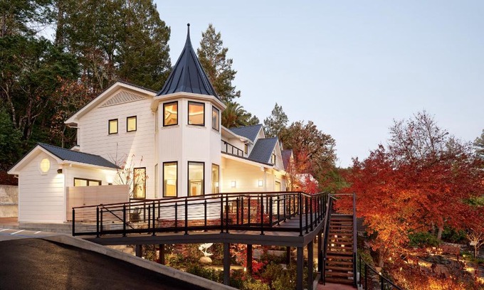 Calistoga Hotel | Okaeri