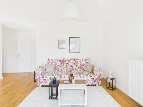 Praga Apartamento | Okrzei 75 SuperApart Flowers Garden