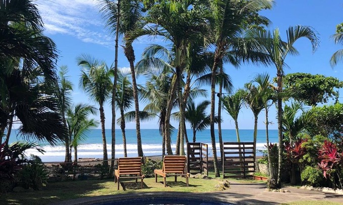 Playa Hermosa Apartamento | Ola Bonita BeachFront Apart Hotel