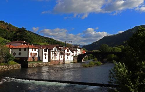 Sumbilla Casa | Olatuenea casa rural