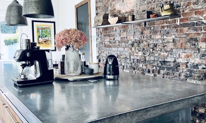 Robertson Casa | OLD BAKERY GUEST HOUSE / THE BIG PART