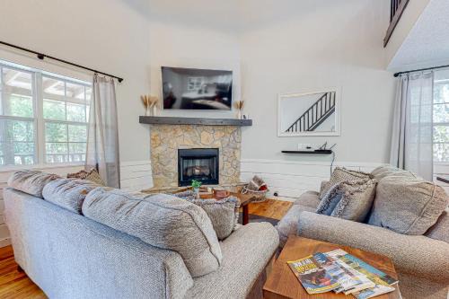 Blairsville Casa | Old Beech Road Retreat