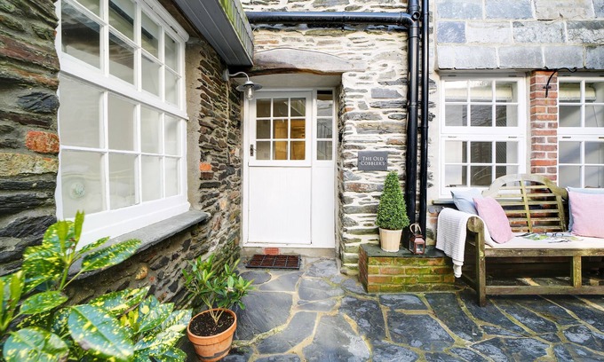 Port Isaac Apartamento | Old Cobblers, Port Isaac, modern accommodation which sleeps 4 and welcomes dogs