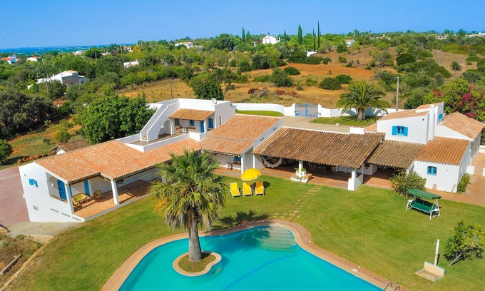 Olhao Cabaña | Cabaña vieja, ampliado y modernizado, con una gran piscina y un gran jardín