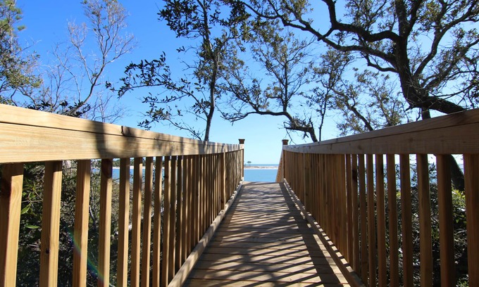 Indian Pass Casa | Old Florida, Near Boat Launch, St Vincent Island, Beach Front ~ Fisherman's Cove