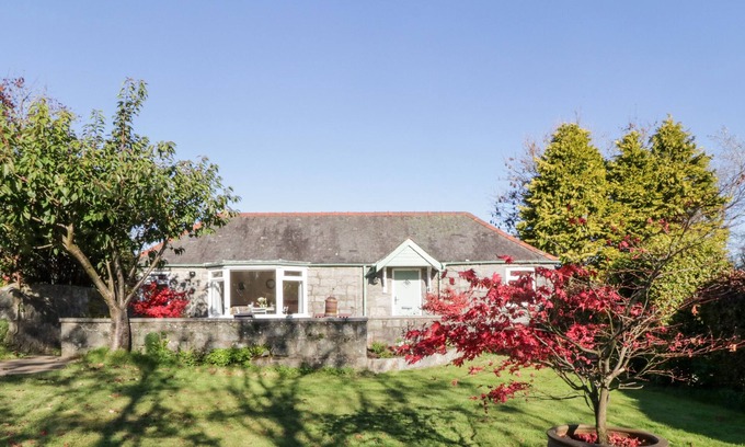 Bankend Cabaña | OLD KILN COTTAGE, romantic, luxury holiday cottage in New Abbey