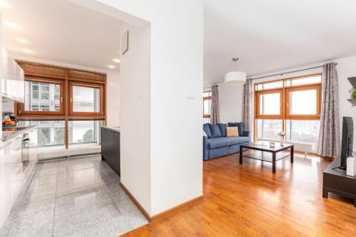 Muranow Apartamento | Old Money Tower Panoramiczny Widok z 8 Piętra Garaż Arkadia Westfield Metro Gdańska