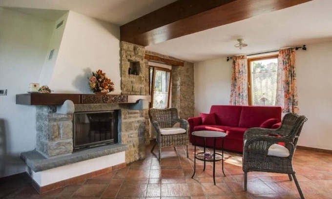 Castelluccio Apartamento | Old mountain house newly renovated.
