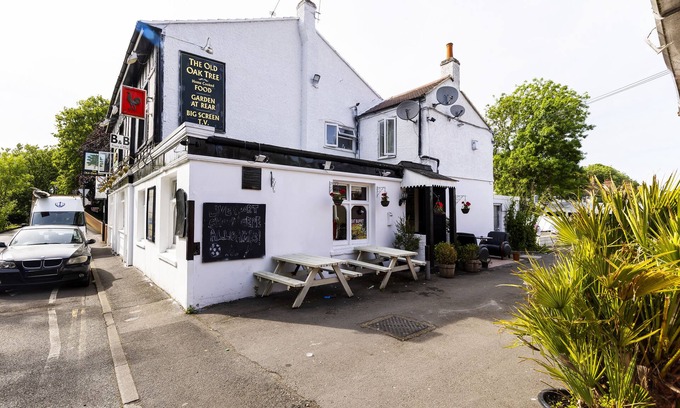 Southall Green Hotel | Old Oak Tree Inn