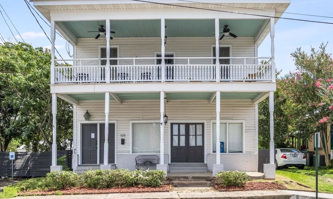 Breaux Bridge Apartamento | Old Opera House Grand Residence