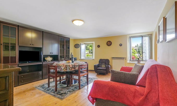 Pella Apartamento | Old Pella 100m to Orta Lake, Pella, Italy