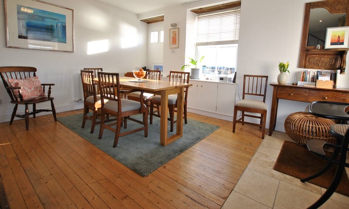 St Monans Casa | Old Post Office habourfront home