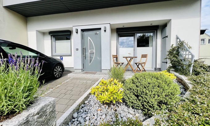 Flensburg Apartamento | Old print shop close to the city center with parking right outside the front door!